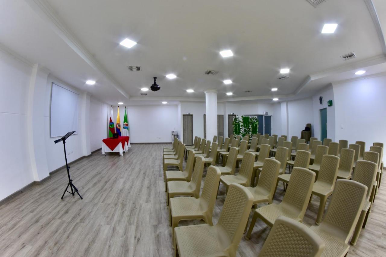 Hotel Florida Синселехо Екстериор снимка